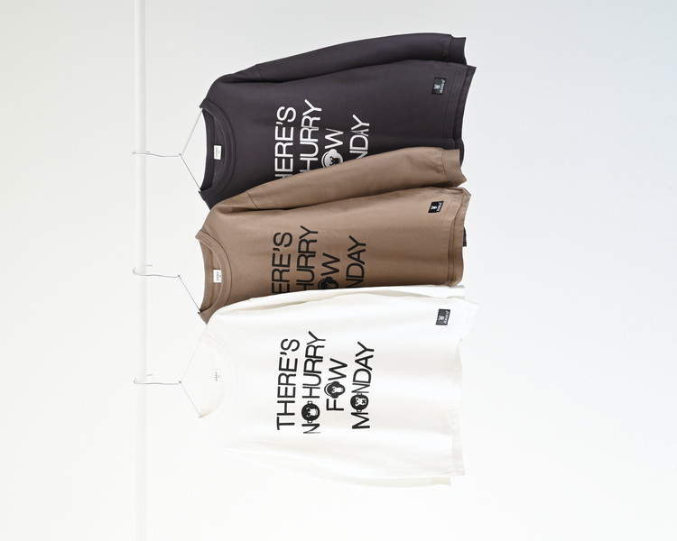 THERE’S ロングTシャツ